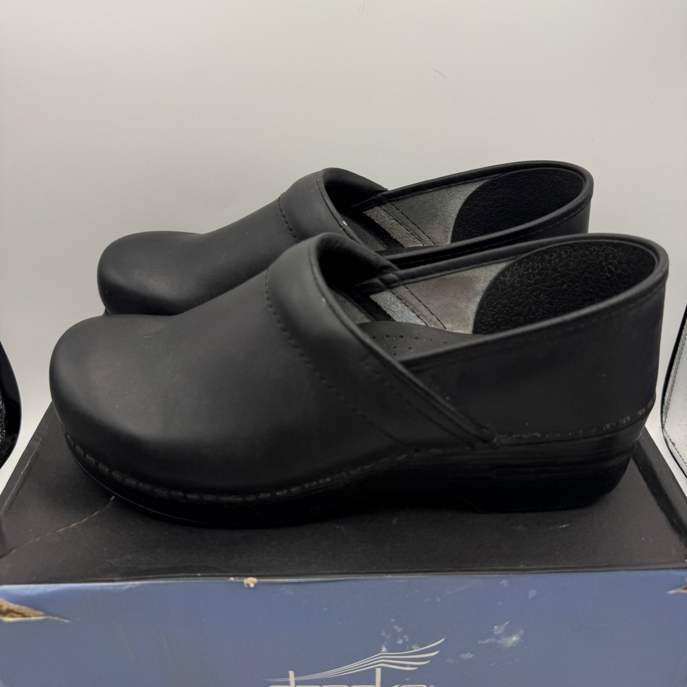 Dansko Professional Clogs Womens 41 US 10.5-11 Black Leather Slip On Work Shoes